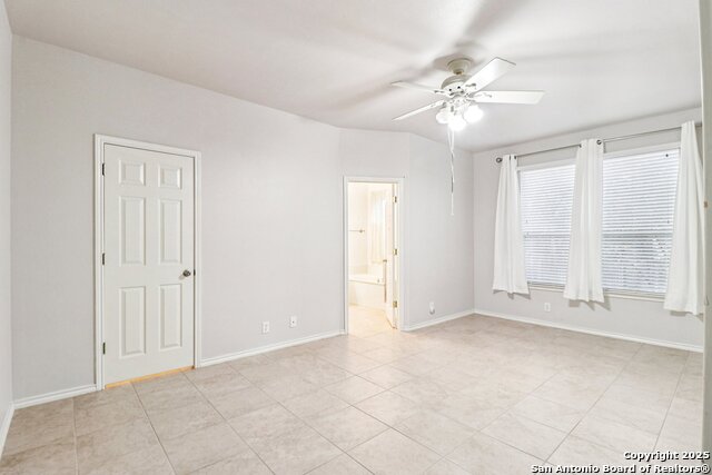 Image 20 of 25 For 21402 Encino Lookout