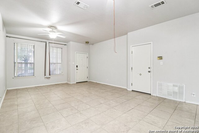 Image 5 of 25 For 21402 Encino Lookout