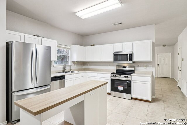 Image 8 of 25 For 21402 Encino Lookout