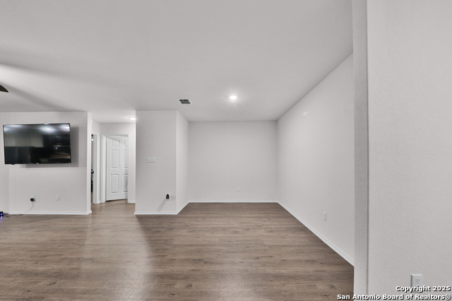 Image 6 of 25 For 3133 Wild Iris