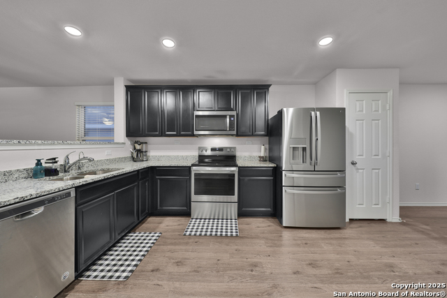 Image 9 of 25 For 3133 Wild Iris