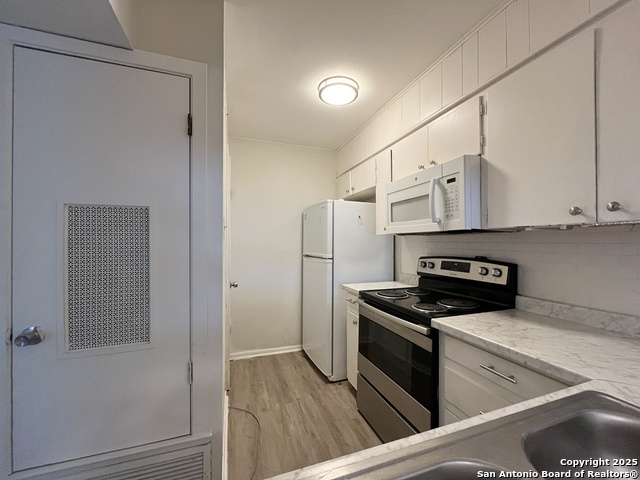 Image 11 of 27 For 311 San Antonio Ave E 101