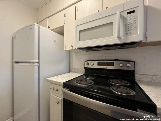 Image 12 of 27 For 311 San Antonio Ave E 101