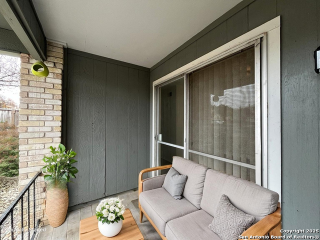 Image 5 of 27 For 311 San Antonio Ave E 101