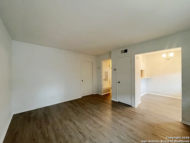 Image 7 of 27 For 311 San Antonio Ave E 101