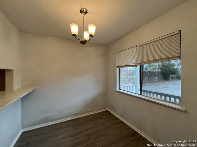 Image 9 of 27 For 311 San Antonio Ave E 101