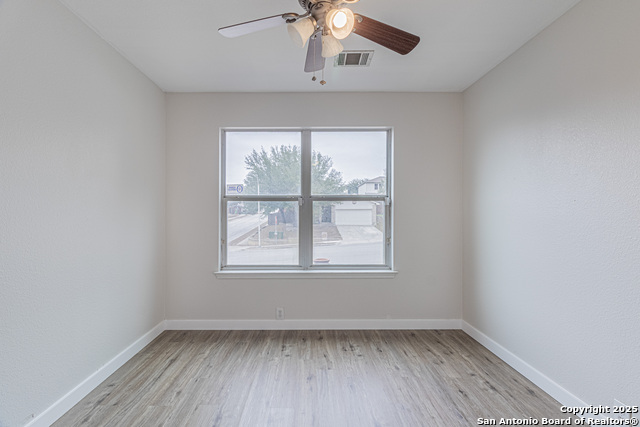 Image 29 of 43 For 5200 Columbia