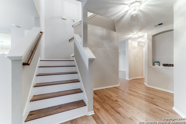 Image 3 of 33 For 9607 Wasp Crk