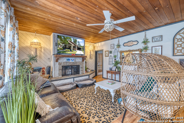 Image 3 of 31 For 518 Getty N