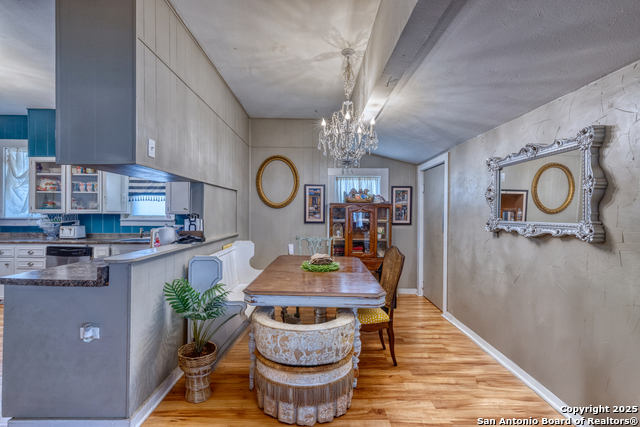 Image 6 of 31 For 518 Getty N