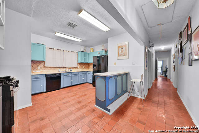 Image 6 of 17 For 631 San Bernardo