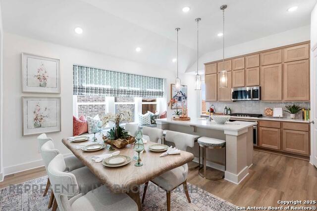 Image 35 of 42 For 2249 Altiplano