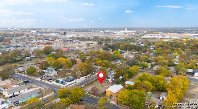 Image 11 of 12 For 1121 Vickers Ave