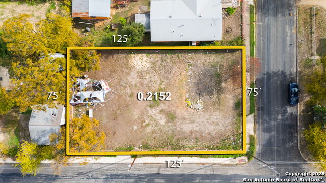 Image 2 of 12 For 1121 Vickers Ave