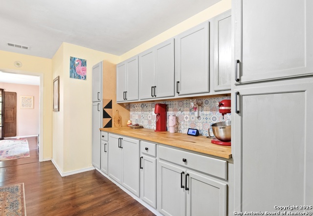 Image 10 of 29 For 817 Laurel  