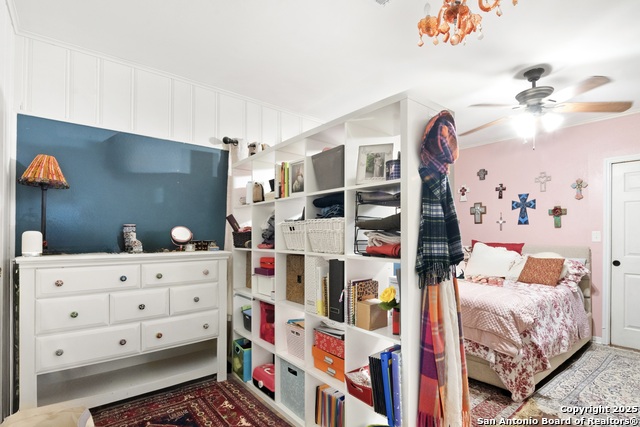 Image 13 of 29 For 817 Laurel  