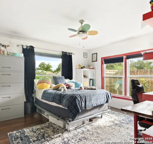 Image 16 of 29 For 817 Laurel  