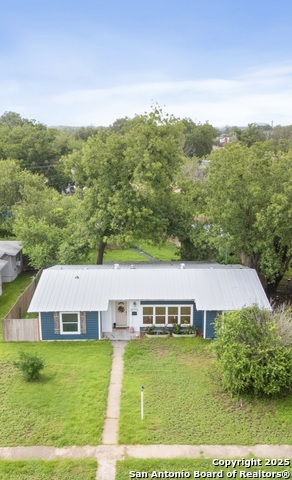 Image 26 of 29 For 817 Laurel  