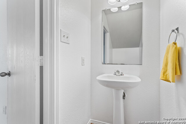 Image 15 of 32 For 16411 Alamo Derby