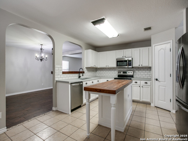 Image 11 of 12 For 10315 Crystal