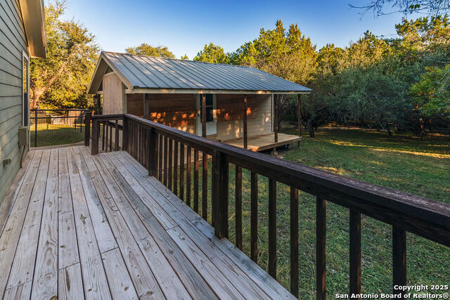 Listing photo id 17 for 445 Scenic Hills