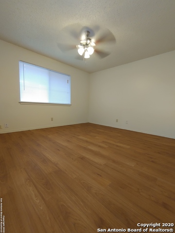 Image 10 of 13 For 8714 Welles Harbor