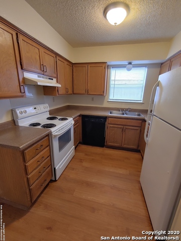 Image 5 of 13 For 8714 Welles Harbor