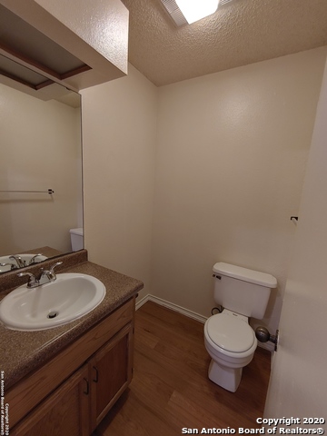 Image 9 of 13 For 8714 Welles Harbor