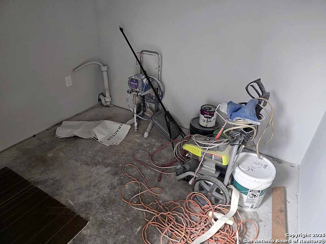 Listing photo id 6 for 1002 Donaldson Ave