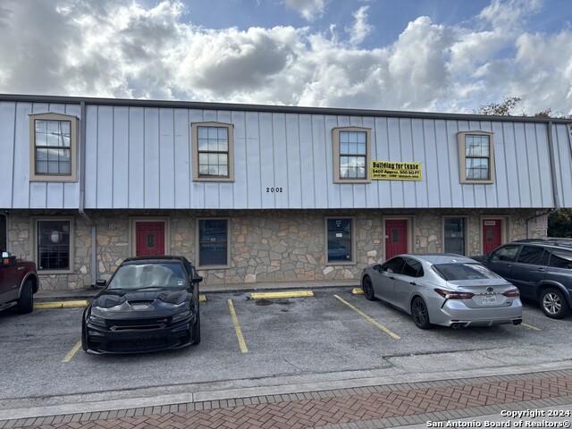 Details for 2002 Nw Military, San Antonio, TX 78213