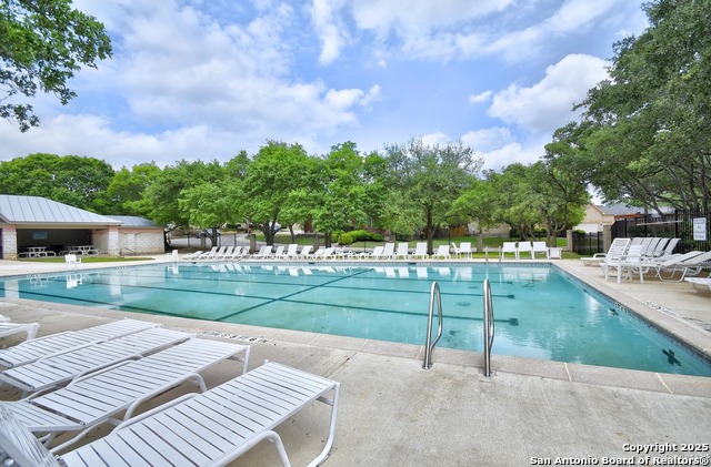 Image 38 of 39 For 1018 Peg Oak