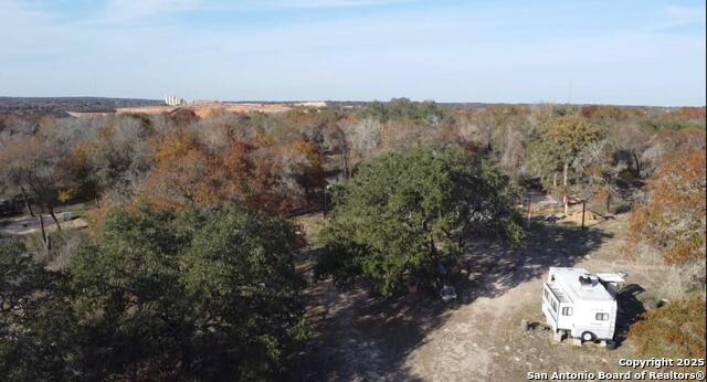 Image 18 of 35 For 735 Hume  