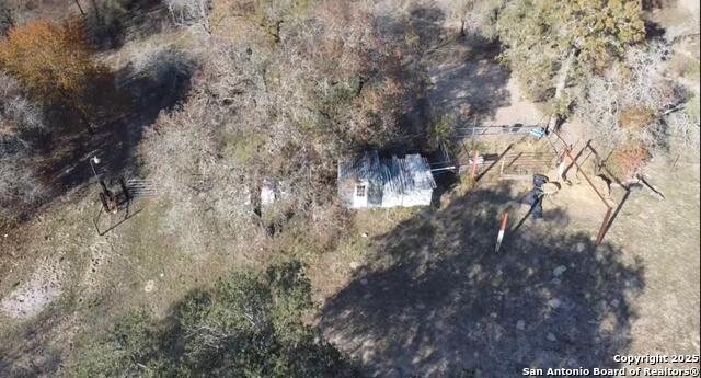 Image 29 of 35 For 735 Hume  