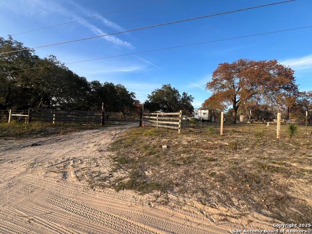 Image 7 of 35 For 735 Hume  