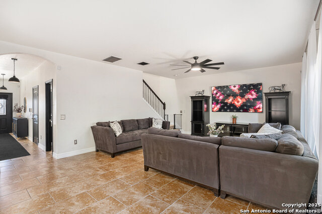 Listing photo id 11 for 1307 Alaskan Wolf