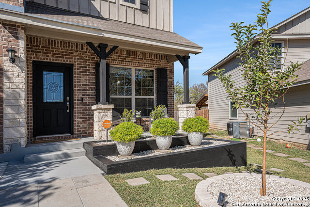 Listing photo id 0 for 1307 Alaskan Wolf