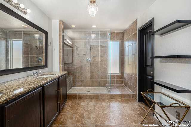 Listing photo id 20 for 1307 Alaskan Wolf