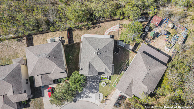 Listing photo id 42 for 1307 Alaskan Wolf