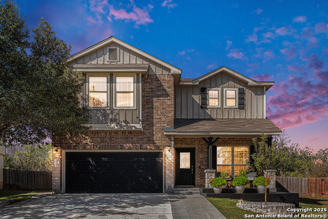 Listing photo id 44 for 1307 Alaskan Wolf