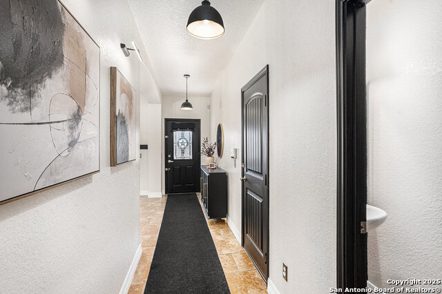 Listing photo id 7 for 1307 Alaskan Wolf