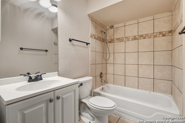 Image 16 of 20 For 7915 Cerezo  