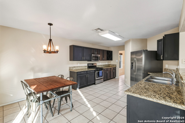 Image 7 of 20 For 7915 Cerezo  