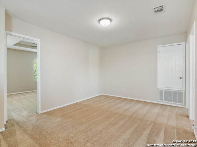 Listing photo id 9 for 12226 Autumn Cherry