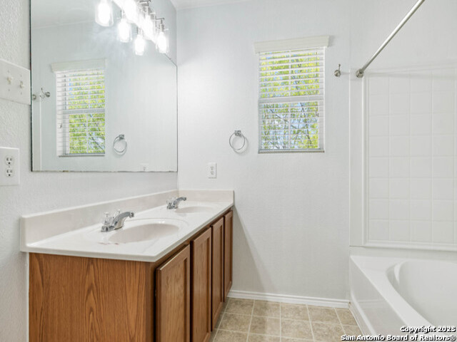 Listing photo id 11 for 12226 Autumn Cherry