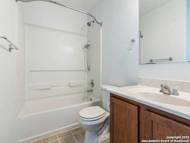 Listing photo id 16 for 12226 Autumn Cherry