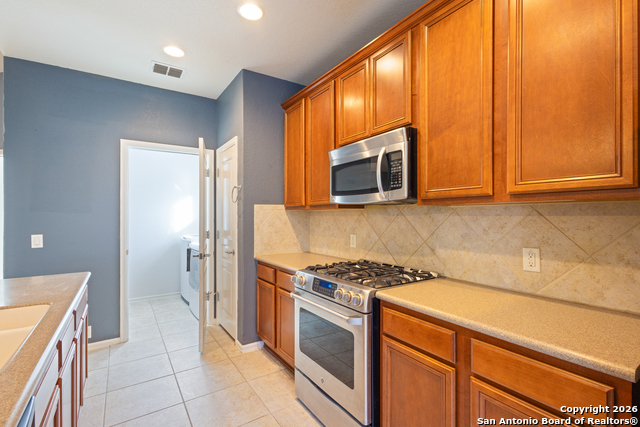 Listing photo id 15 for 11826 Elijah Stapp