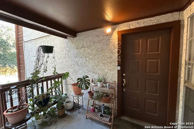 Details for 10527 Perrin Beitel  B204, San Antonio, TX 78217