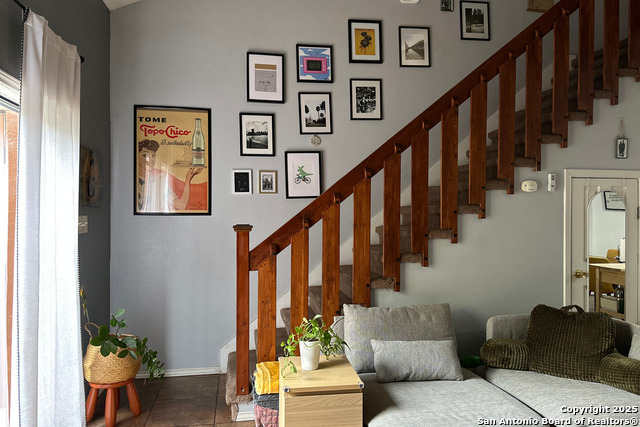 Image 10 of 20 For 10527 Perrin Beitel  B204