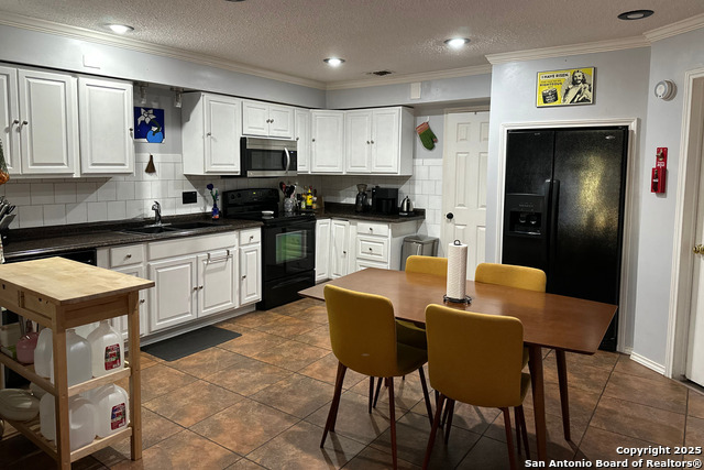 Image 12 of 20 For 10527 Perrin Beitel  B204