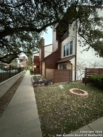 Image 3 of 20 For 10527 Perrin Beitel  B204